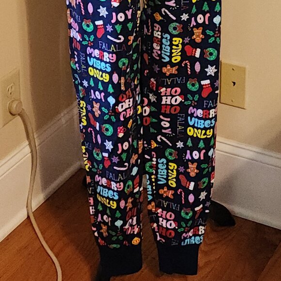 100% COTTON Family PJs Macys Pajama Set "Holiday Toss" Pullover + Pants Small - Picture 4 of 11